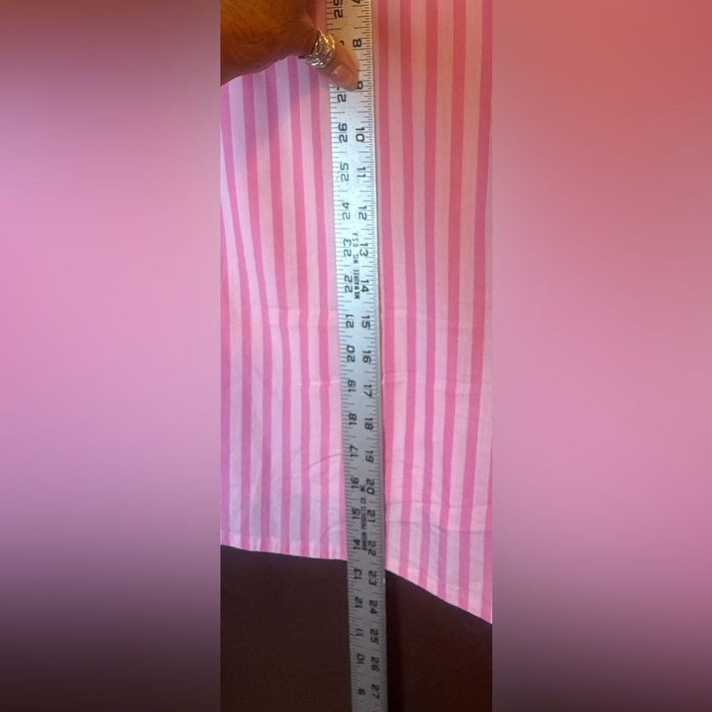 Willi Smith pink on pink striped 
blouse. 100%cotton pristine
Size medium - Picture 8 of 9